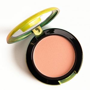 LE MAC x wash and dry "crisp whites" blush